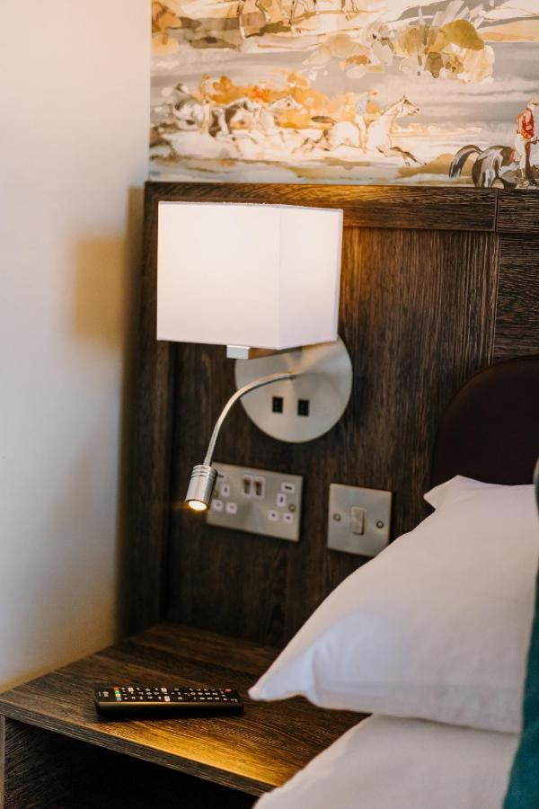The Bull Hotel Stony Stratford Zewnętrze zdjęcie