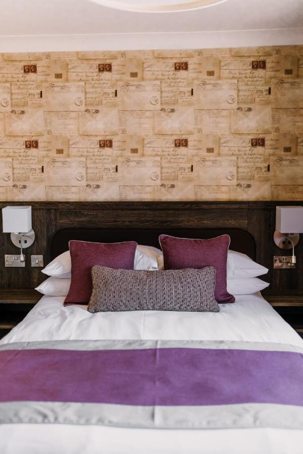 The Bull Hotel Stony Stratford Zewnętrze zdjęcie