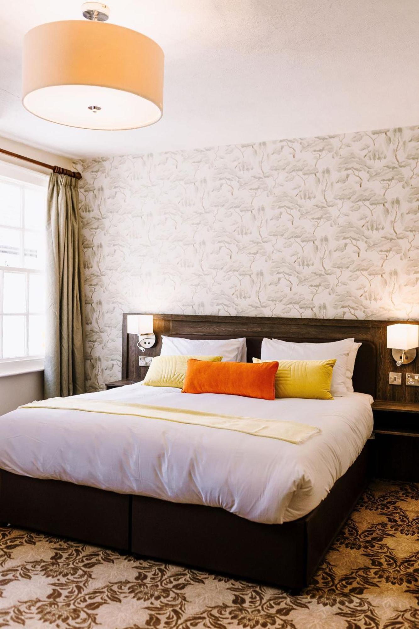 The Bull Hotel Stony Stratford Zewnętrze zdjęcie